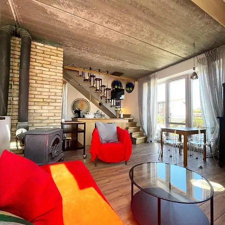Matilda's Lovely 2-bedroom House Villa *