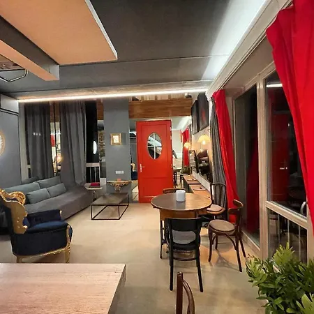 Matilda's Lovely 2-bedroom House * Vilnius