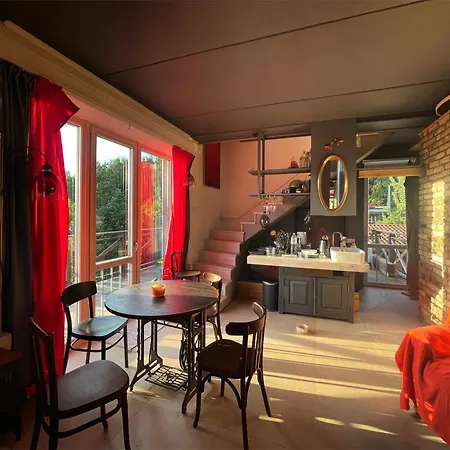Matilda's Lovely 2-bedroom House *