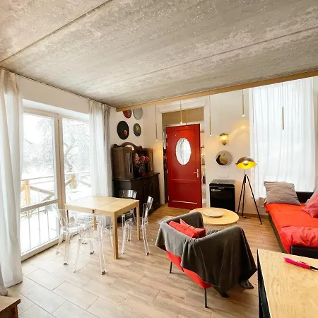 Matilda's Lovely 2-bedroom House 维尔纽斯