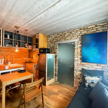 Matilda's Lovely 2-bedroom House Vila