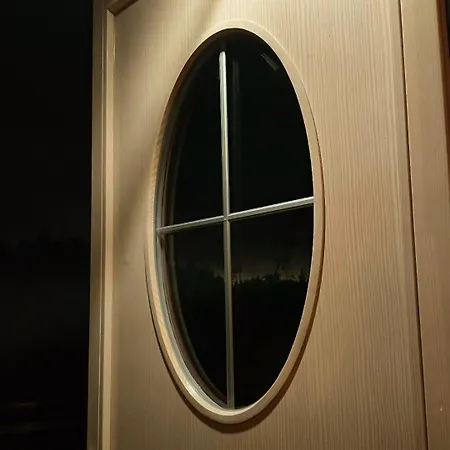 Βίλα Matilda's Lovely 2-bedroom House Βίλνιους